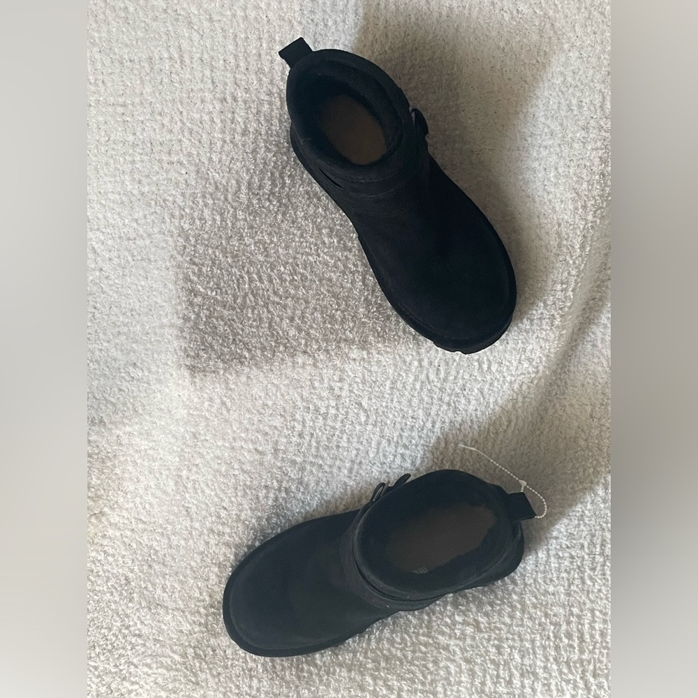 Women’s Bearpaw boots